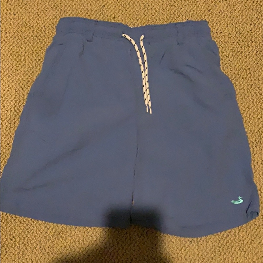Boys size medium Southern Marsh shorts